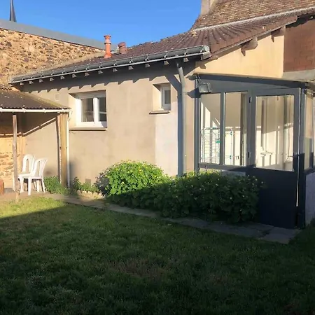 Maison Cosy Avec Petit Jardin